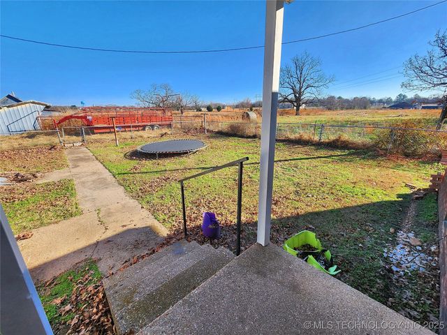 14806 Hwy 82, Tahlequah, OK 74464