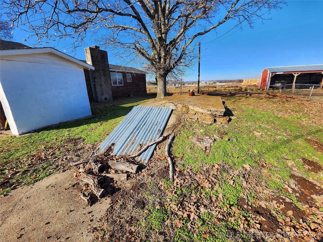 14806 Hwy 82, Tahlequah, OK 74464