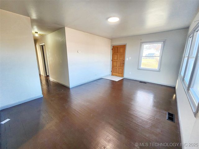 14806 Hwy 82, Tahlequah, OK 74464