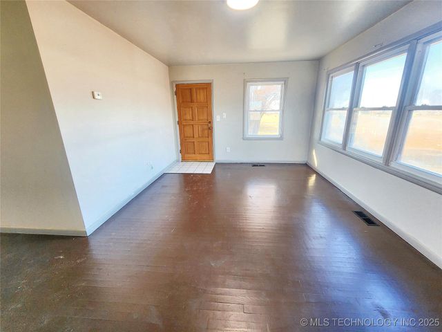 14806 Hwy 82, Tahlequah, OK 74464