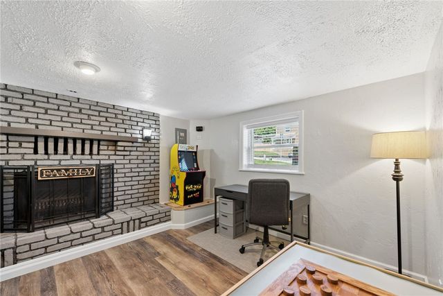 1678 Diane Merle Dr, North Huntingdon, PA 15642