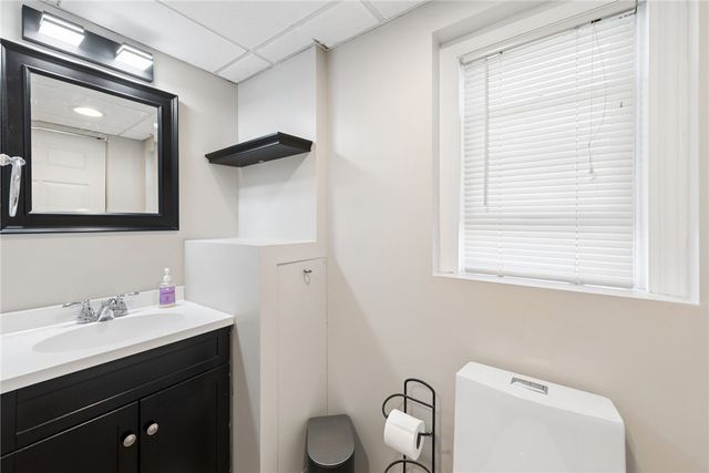 1678 Diane Merle Dr, North Huntingdon, PA 15642