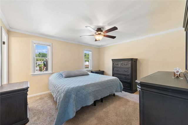 1678 Diane Merle Dr, North Huntingdon, PA 15642