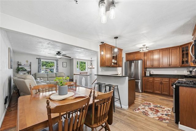 1678 Diane Merle Dr, North Huntingdon, PA 15642