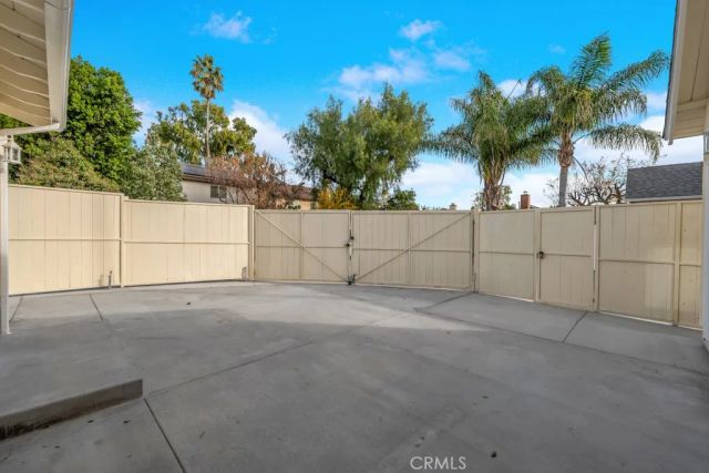 7758 Mason Avenue, Winnetka, CA 91306