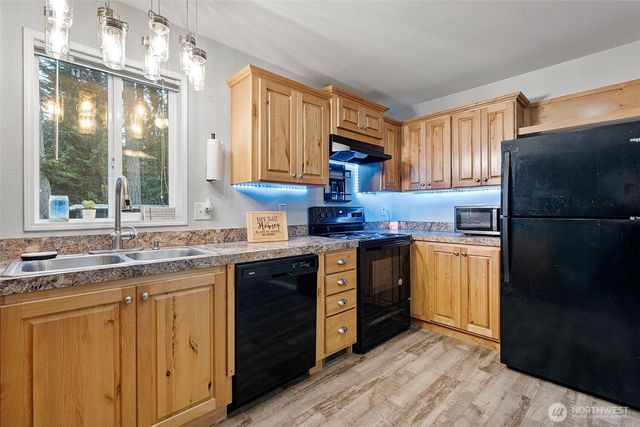 220 E McLane Drive, Shelton, WA 98584