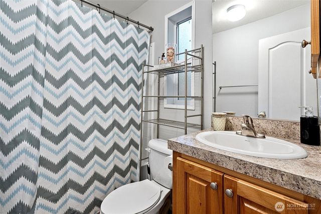 220 E McLane Drive, Shelton, WA 98584