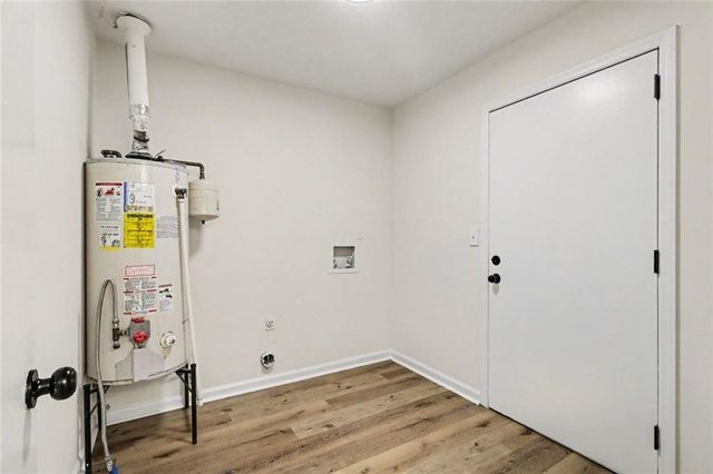 2142 Colonial Oak Way SW, Stone Mountain, GA 30087