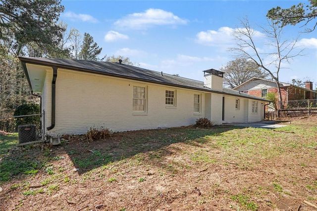 2142 Colonial Oak Way SW, Stone Mountain, GA 30087