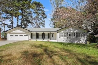 2142 Colonial Oak Way SW, Stone Mountain, GA 30087