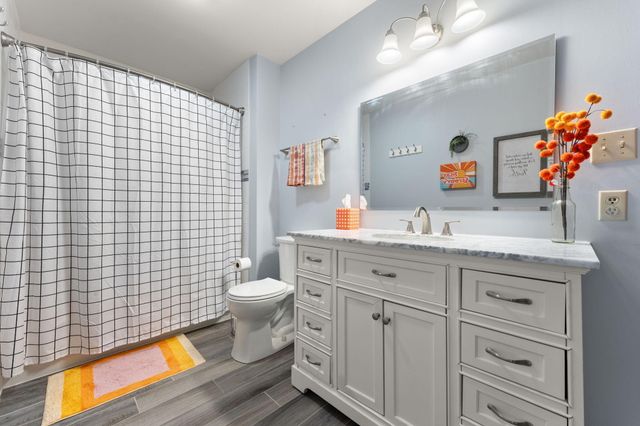 772 Kenmare Parkway, Crown Point, IN 46307