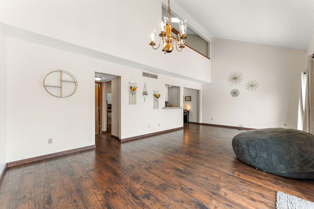 772 Kenmare Parkway, Crown Point, IN 46307