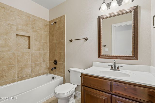 11441 VICTOR FLORES Place, El Paso, TX 79934