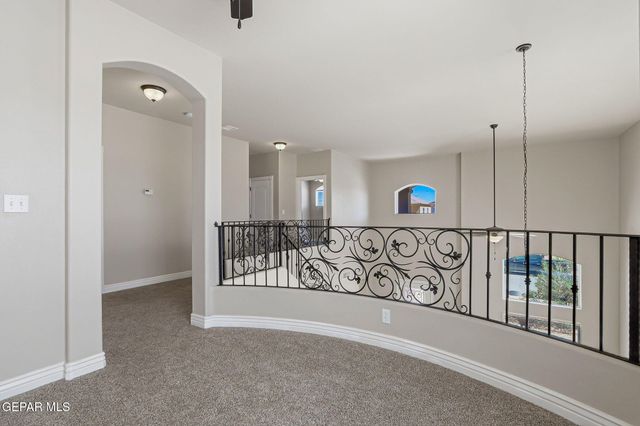 11441 VICTOR FLORES Place, El Paso, TX 79934