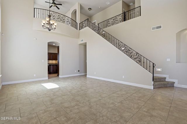 11441 VICTOR FLORES Place, El Paso, TX 79934