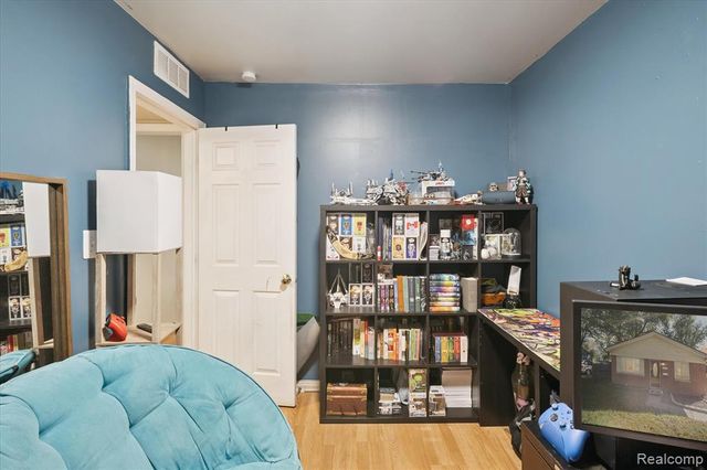 11725 Cornell Street, Taylor, MI 48180