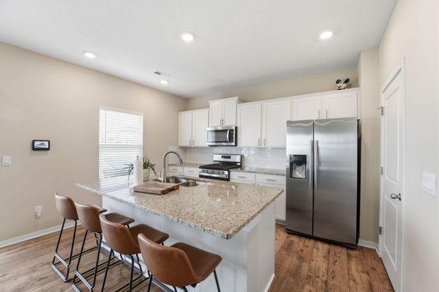 234 Sandburg Drive, Lithopolis, OH 43136