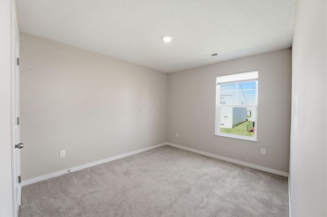 234 Sandburg Drive, Lithopolis, OH 43136