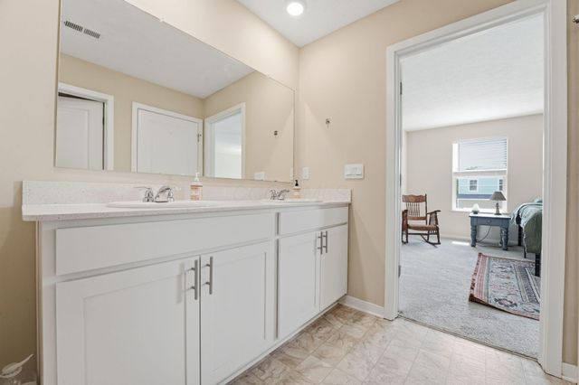 234 Sandburg Drive, Lithopolis, OH 43136