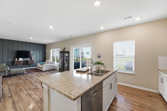 234 Sandburg Drive, Lithopolis, OH 43136