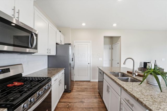 234 Sandburg Drive, Lithopolis, OH 43136