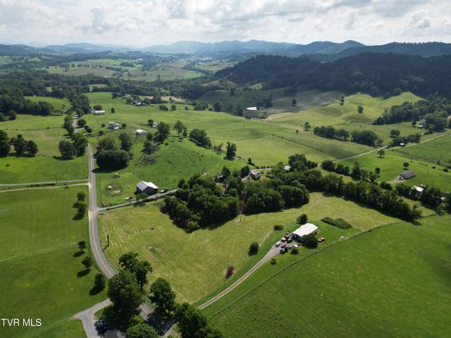 9060 Stillmeadows Lane, Meadowview, VA 24361