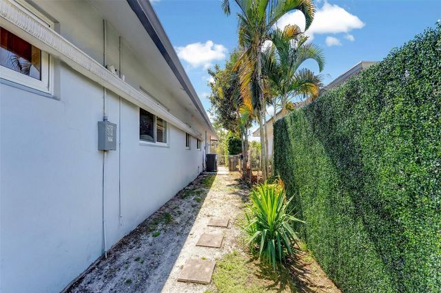 2821 NE 59th Street, Fort Lauderdale, FL 33308