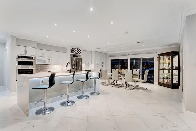 2821 NE 59th Street, Fort Lauderdale, FL 33308