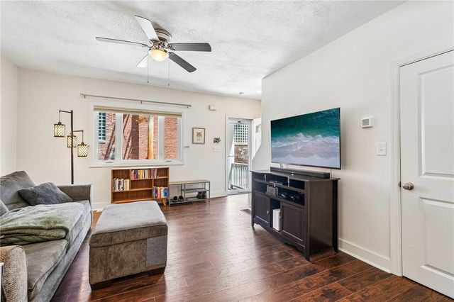 3022 Harcum Way, South Side, PA 15203