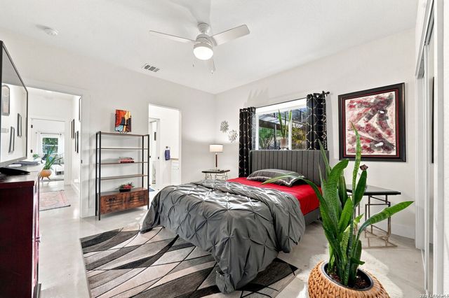 1040 ERIKA CRST, Canyon Lake, TX 78133