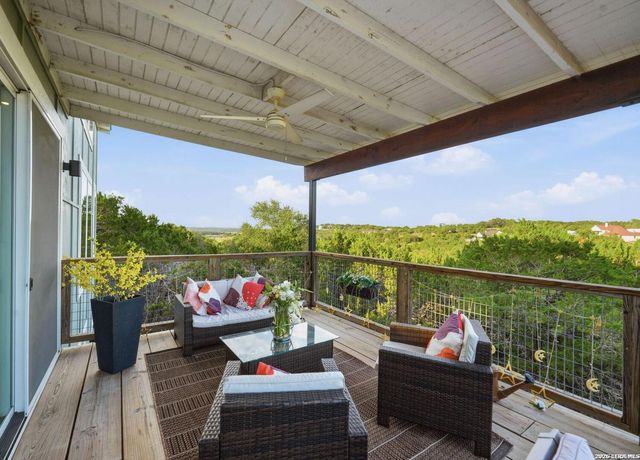 1040 ERIKA CRST, Canyon Lake, TX 78133