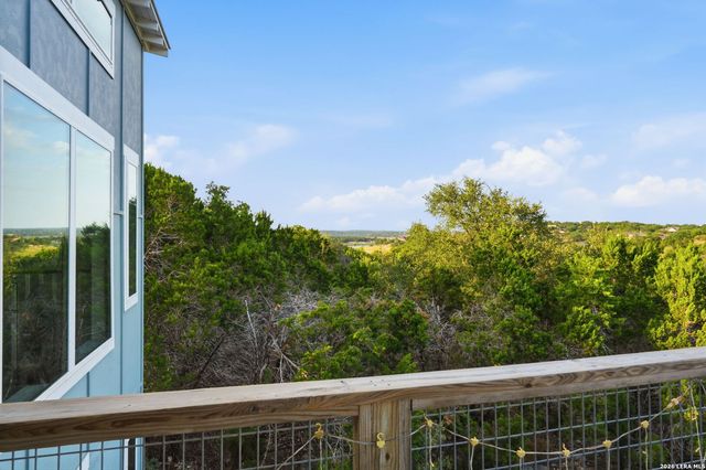 1040 ERIKA CRST, Canyon Lake, TX 78133