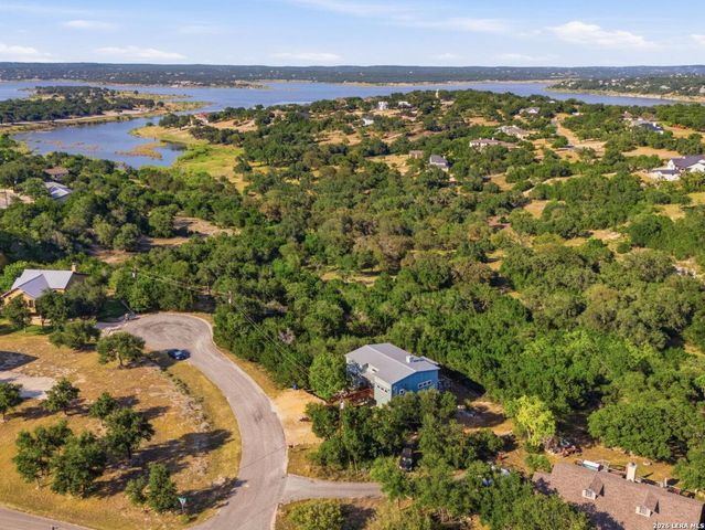 1040 ERIKA CRST, Canyon Lake, TX 78133