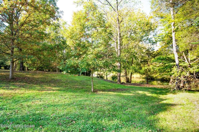 1625 Tina Ct, La Grange, KY 40031