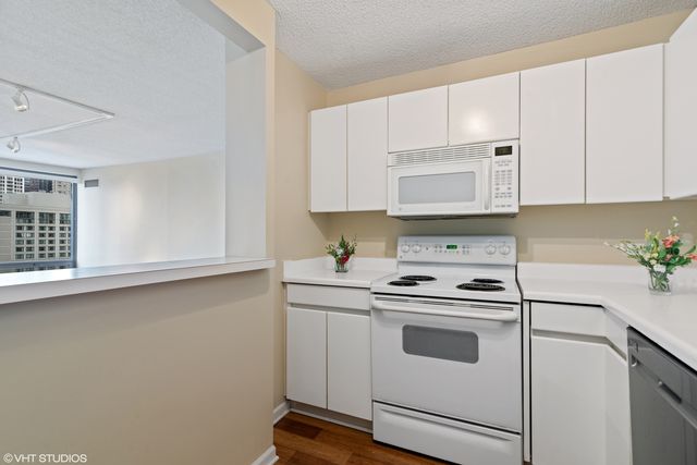 440 N WABASH Avenue 2206, Chicago, IL 60611
