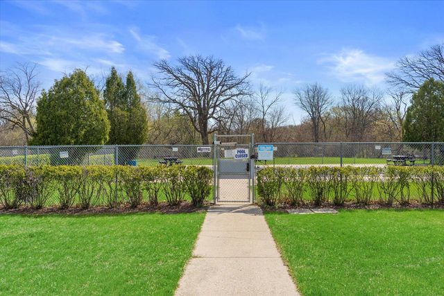 4201 W Cherrywood LANE, Brown Deer, WI 53209