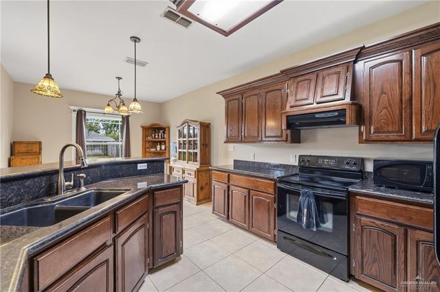 2914 Windcrest Lane, Harlingen, TX 78550