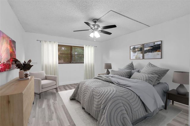 8513 Old Country Mnr 415, Davie, FL 33328