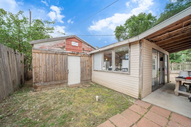 4604 S Meadowview, Wichita, KS 67216