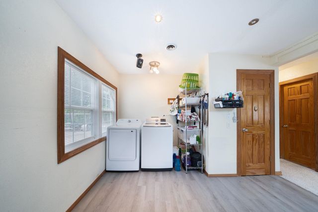 4604 S Meadowview, Wichita, KS 67216