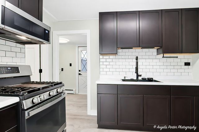 116 Highmoor Drive, Round Lake Park, IL 60073