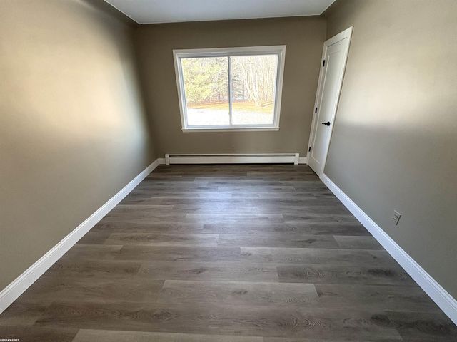 8760 Gratiot Avenue, Columbus Twp, MI 48063