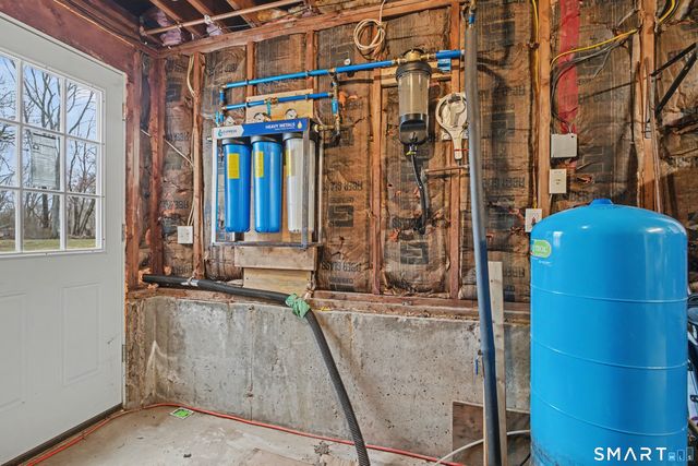 18 Caulkins Road, Norwich, CT 06360