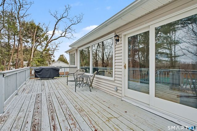 18 Caulkins Road, Norwich, CT 06360