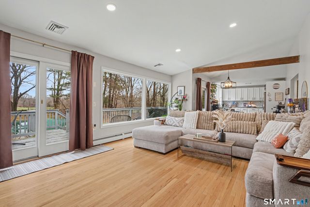 18 Caulkins Road, Norwich, CT 06360