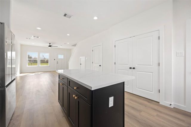 7921 Bonaire Street B, Houston, TX 77028