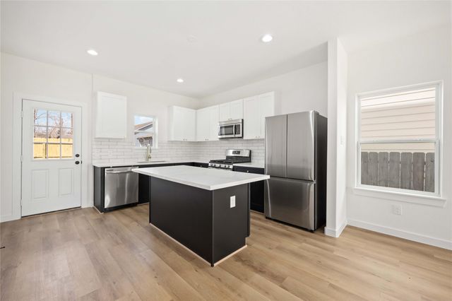 7921 Bonaire Street B, Houston, TX 77028