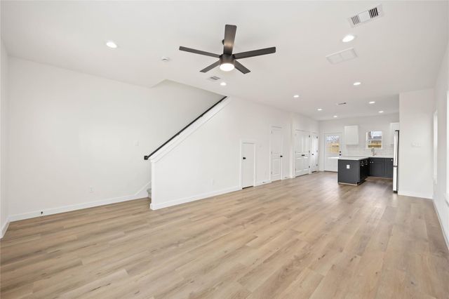 7921 Bonaire Street B, Houston, TX 77028