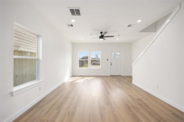 7921 Bonaire Street B, Houston, TX 77028