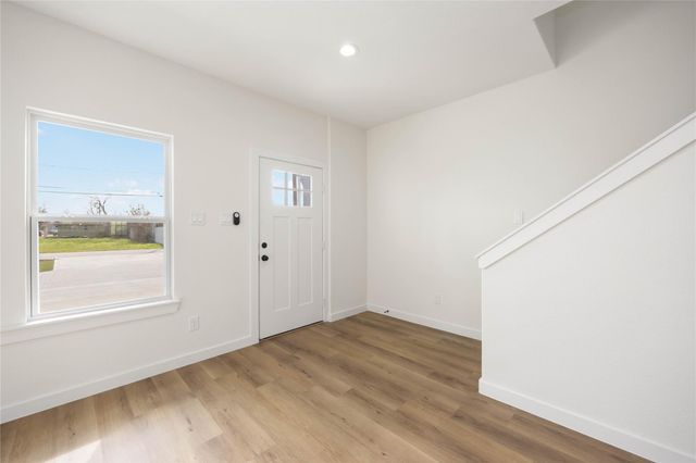 7921 Bonaire Street B, Houston, TX 77028